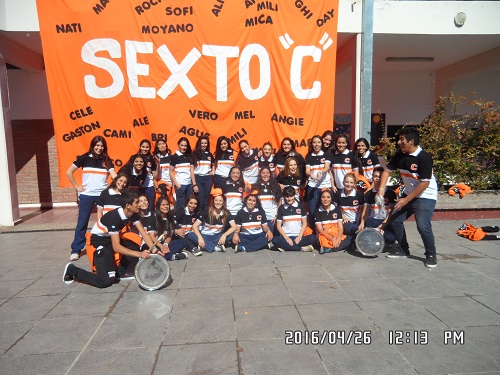 Presentación de remera 2 sexto C Presentación de remera 2 sexto C